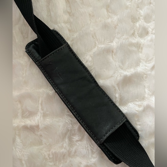 Three inserts and one pocket, black leather satchel. - Picture 4 of 17